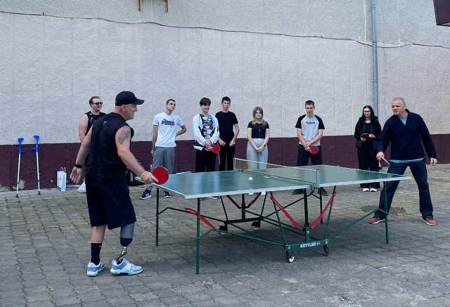 Момент товариської партії між Теймуразом та викладачем Сергієм Корнієнком